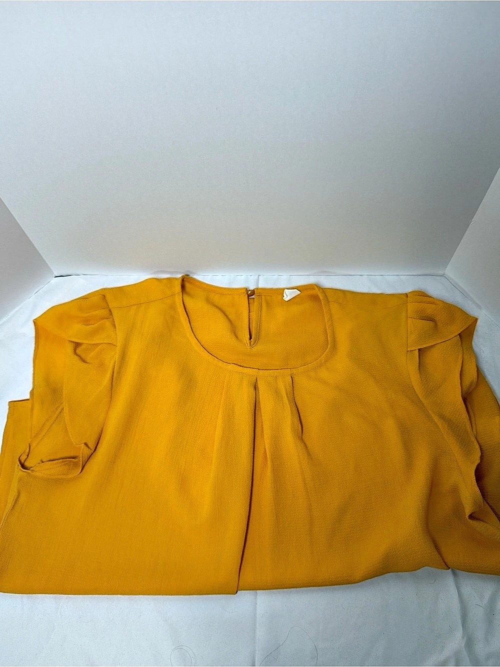 SHEIN Animal Print Ruffle Sleeve Blouse in Yellow & White Size XL